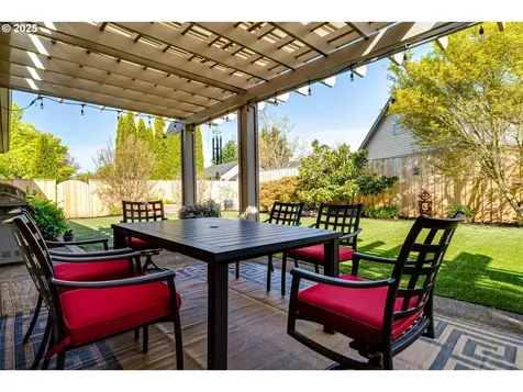 3351 Cape Hatteras Drive Eugene OR 97408