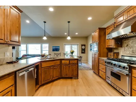 3351 Cape Hatteras Drive Eugene OR 97408