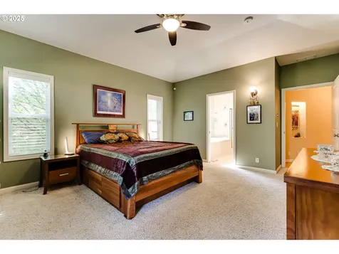 3351 Cape Hatteras Drive Eugene OR 97408