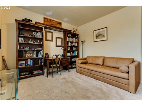 3351 Cape Hatteras Drive Eugene OR 97408