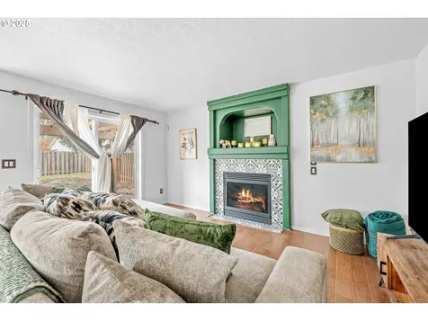 1742 NE Blue Heron Drive Portland OR 97211
