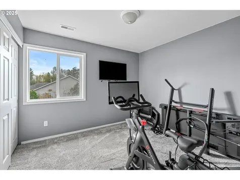 1742 NE Blue Heron Drive Portland OR 97211