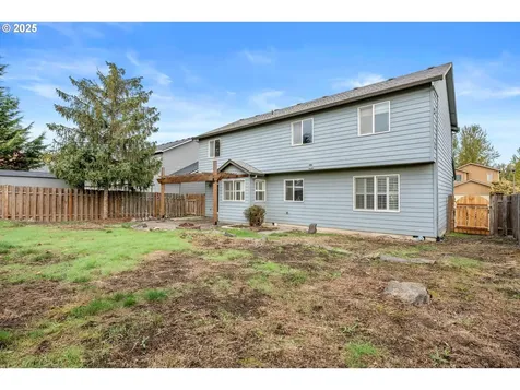 1742 NE Blue Heron Drive Portland OR 97211
