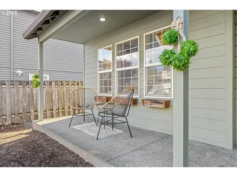 1742 NE Blue Heron Drive Portland OR 97211
