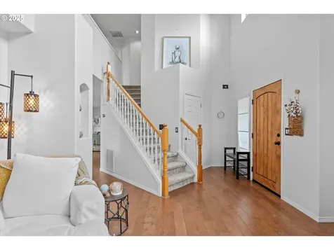 1742 NE Blue Heron Drive Portland OR 97211