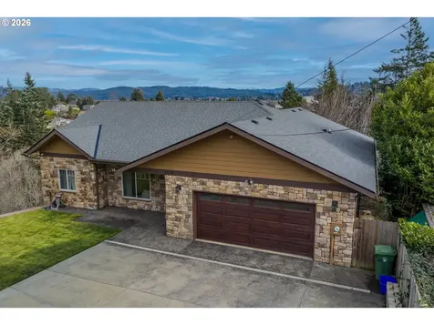 1118 S 11th Street Coos Bay OR 97420