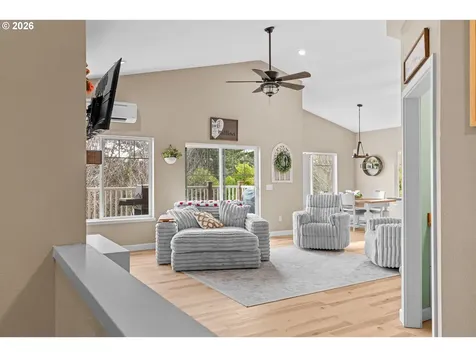 1118 S 11th Street Coos Bay OR 97420