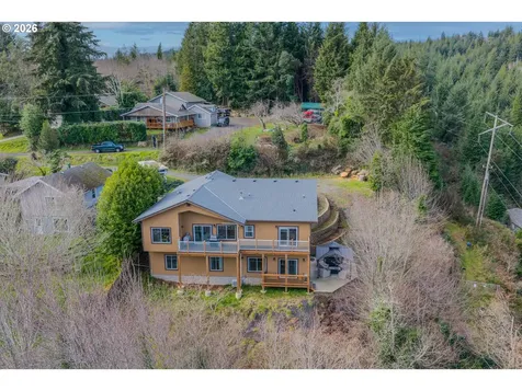 1118 S 11th Street Coos Bay OR 97420