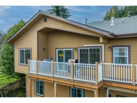 1118 S 11th Street Coos Bay OR 97420