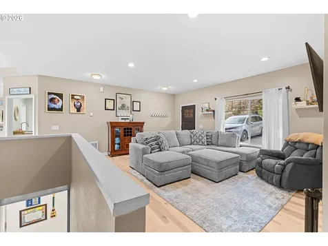1118 S 11th Street Coos Bay OR 97420