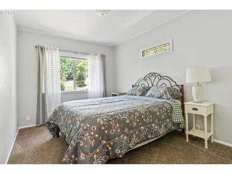 719 Peters Street Raymond WA 98577