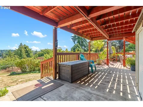 719 Peters Street Raymond WA 98577