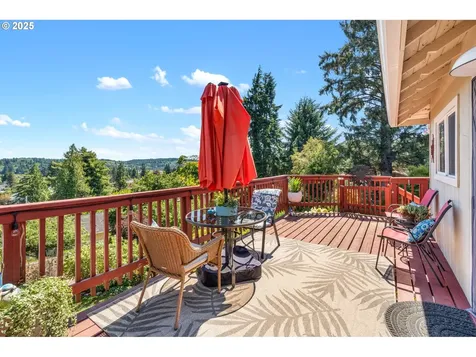 719 Peters Street Raymond WA 98577
