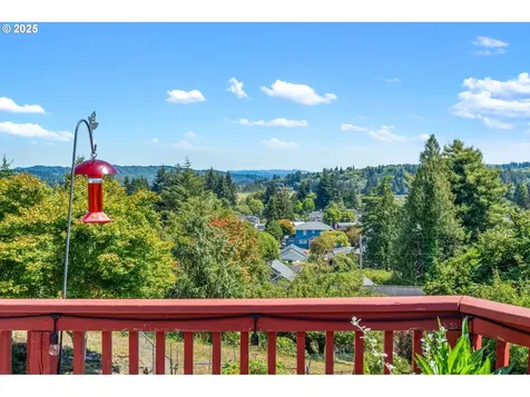 719 Peters Street Raymond WA 98577