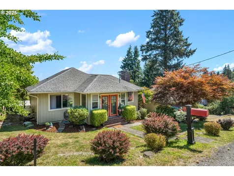 719 Peters Street Raymond WA 98577