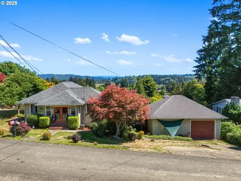 719 Peters Street Raymond WA 98577