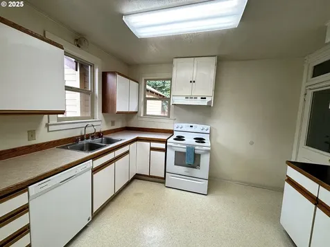 702 Main Avenue La Grande OR 97850