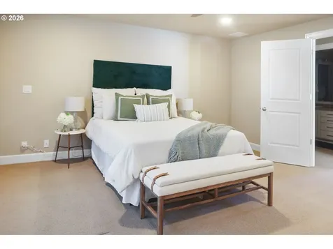 2250 Turnberry Court Eugene OR 97401