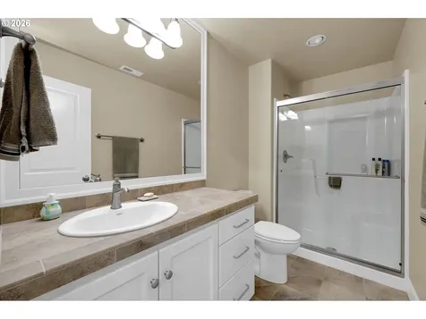 2250 Turnberry Court Eugene OR 97401