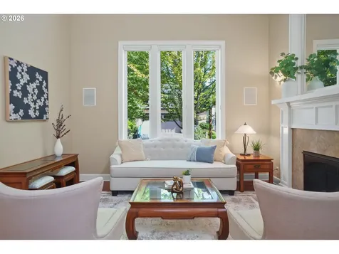 2250 Turnberry Court Eugene OR 97401