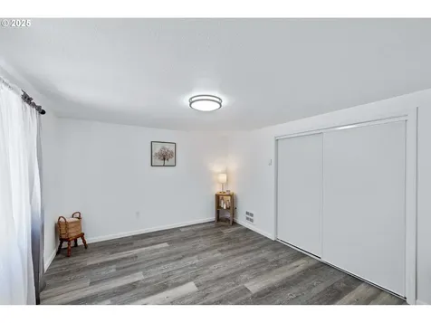 586 11th Avenue Coos Bay OR 97420