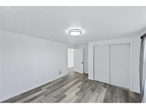 586 11th Avenue Coos Bay OR 97420