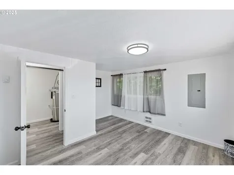 586 11th Avenue Coos Bay OR 97420