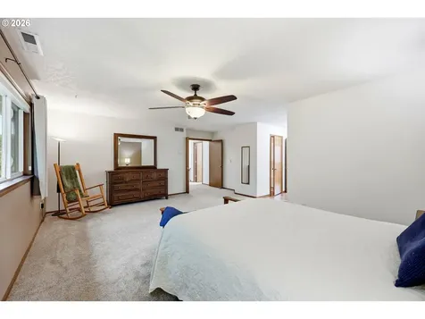 611 SE Lovrien Place Gresham OR 97080