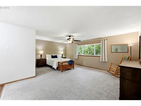611 SE Lovrien Place Gresham OR 97080