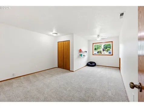 611 SE Lovrien Place Gresham OR 97080