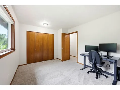 611 SE Lovrien Place Gresham OR 97080