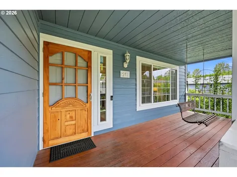 611 SE Lovrien Place Gresham OR 97080