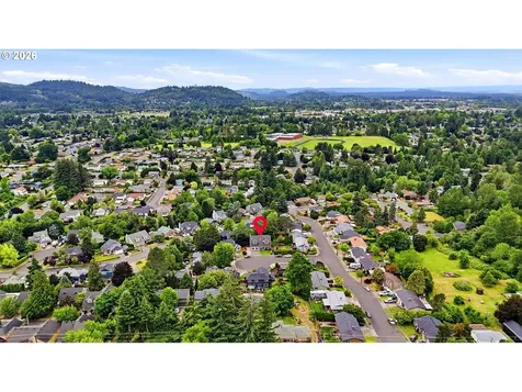 611 SE Lovrien Place Gresham OR 97080
