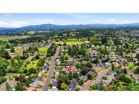611 SE Lovrien Place Gresham OR 97080