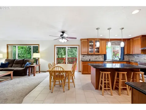 611 SE Lovrien Place Gresham OR 97080
