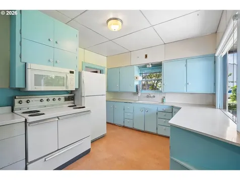 2105 SE Ochoco Street Portland OR 97222