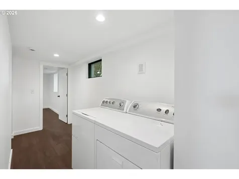 2105 SE Ochoco Street Portland OR 97222