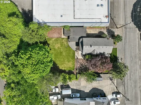 2105 SE Ochoco Street Portland OR 97222