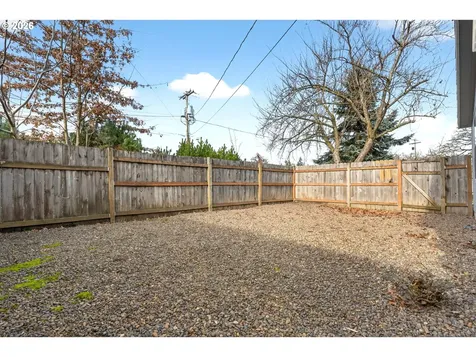 110 S Harrison Street Newberg OR 97132
