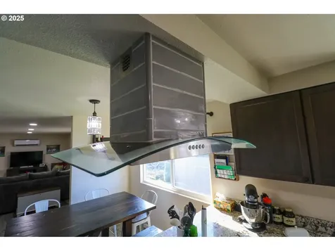 1808 Sunset Court Myrtle Point OR 97458