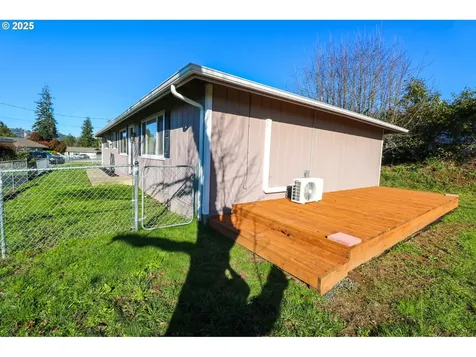1808 Sunset Court Myrtle Point OR 97458