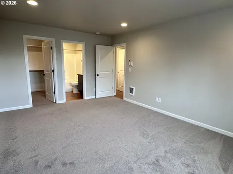 279 Lacasa Street Eugene OR 97402