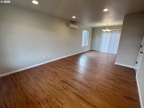 279 Lacasa Street Eugene OR 97402