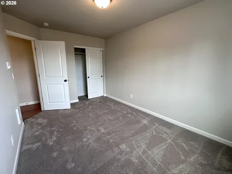 279 Lacasa Street Eugene OR 97402
