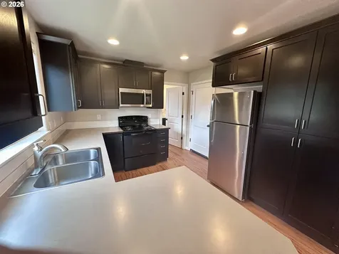 279 Lacasa Street Eugene OR 97402
