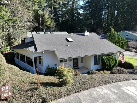 1389 Glenwood Drive Brookings OR 97415
