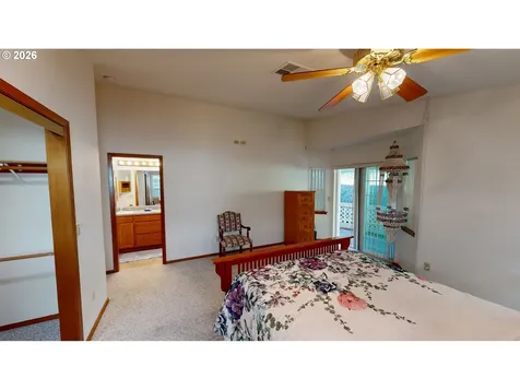 1389 Glenwood Drive Brookings OR 97415