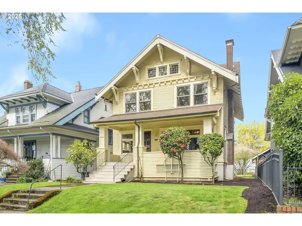 1918 SE Ladd Avenue Portland OR 97214