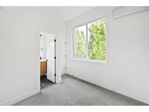 6875 N Salem Avenue Portland OR 97203