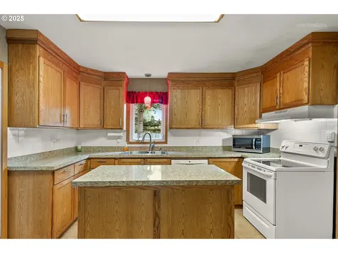 310 NE 192nd Avenue Portland OR 97230